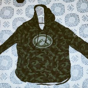 Iowa Hawkeyes Colosseum Camo Hoodie